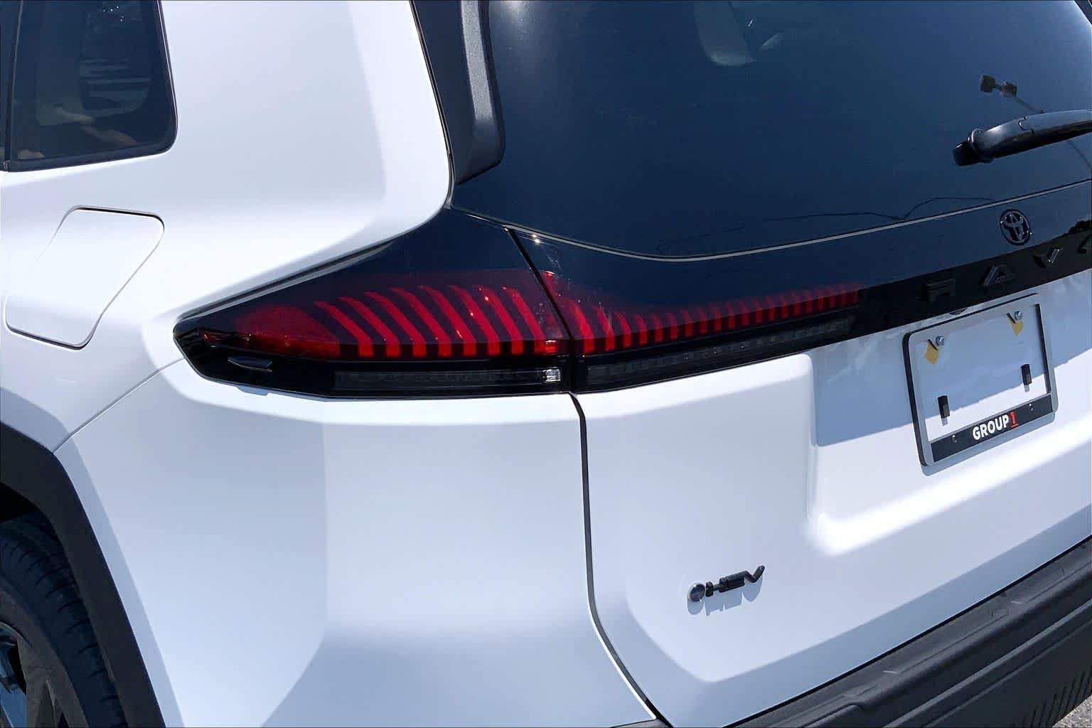 New 2026 Ice Cap Toyota LE image 14