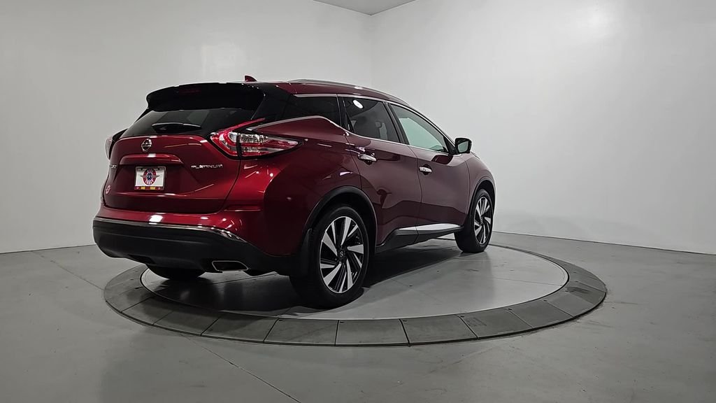 Used 2018 Red Nissan Platinum image 5