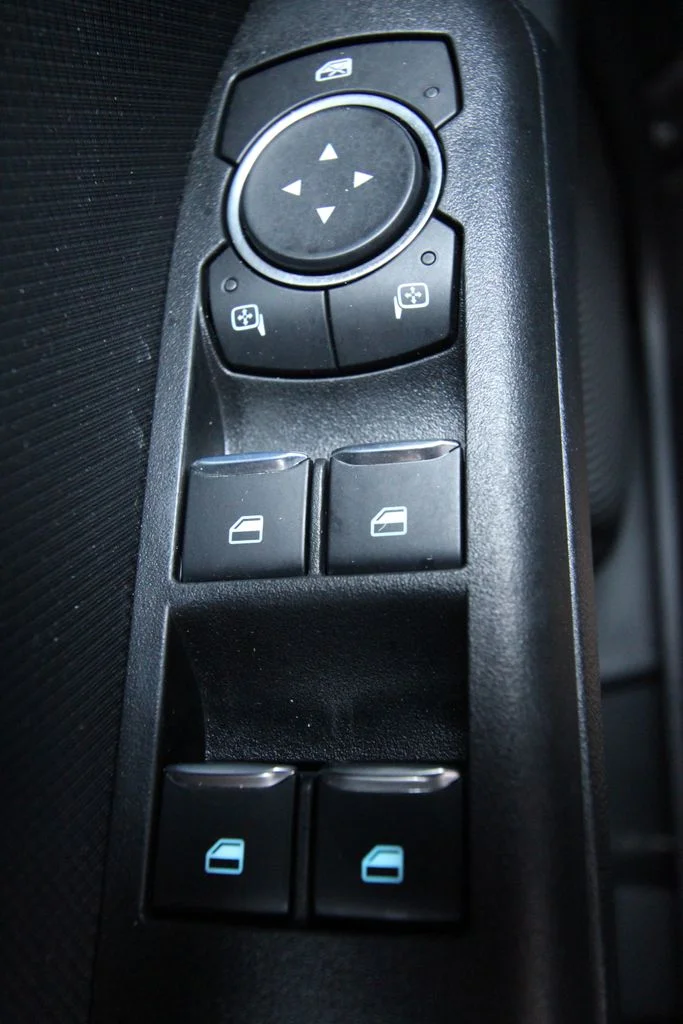 Used 2021  Ford Outer Banks image 23