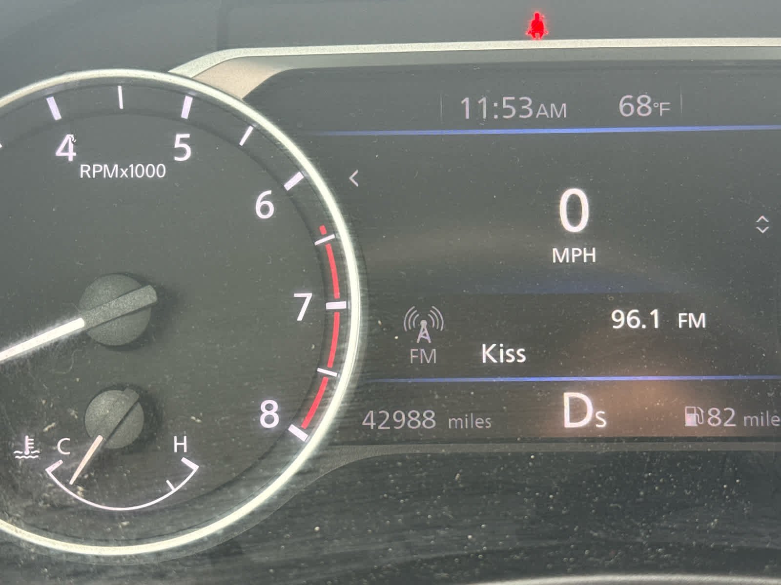 Certified Used 2023 Electric Blue Metallic Nissan SR image 11