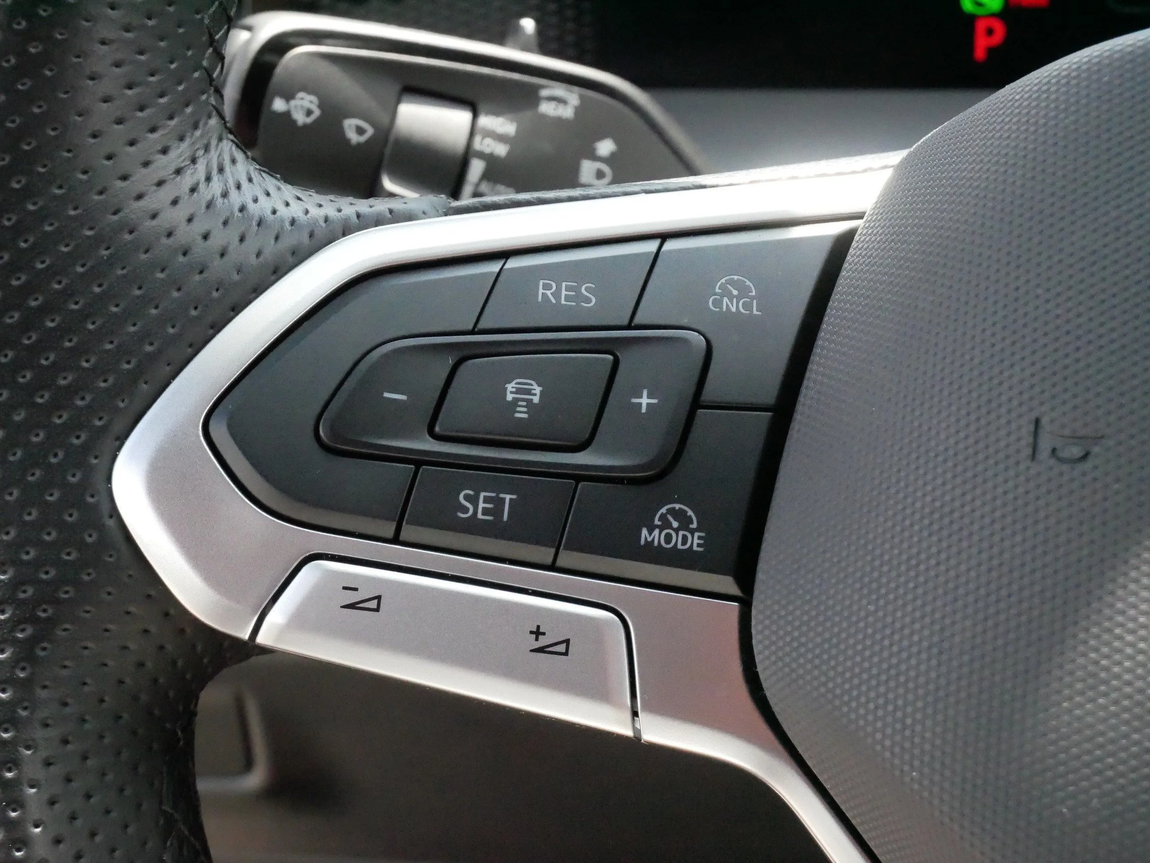 Used 2026 Platinum Gray Metallic Volkswagen SE R-Line Black image 26