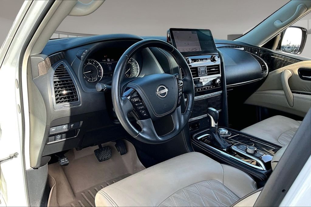 Used 2021 White Nissan Platinum image 13