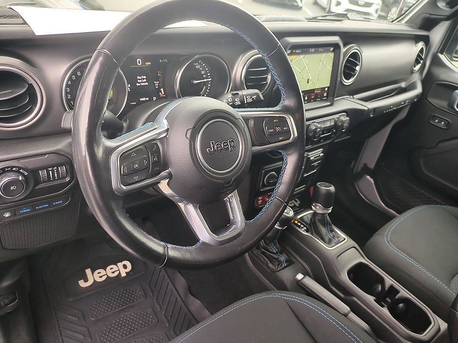 Used 2022 Silver Zynith Clearcoat Jeep Unlimited Rubicon image 15