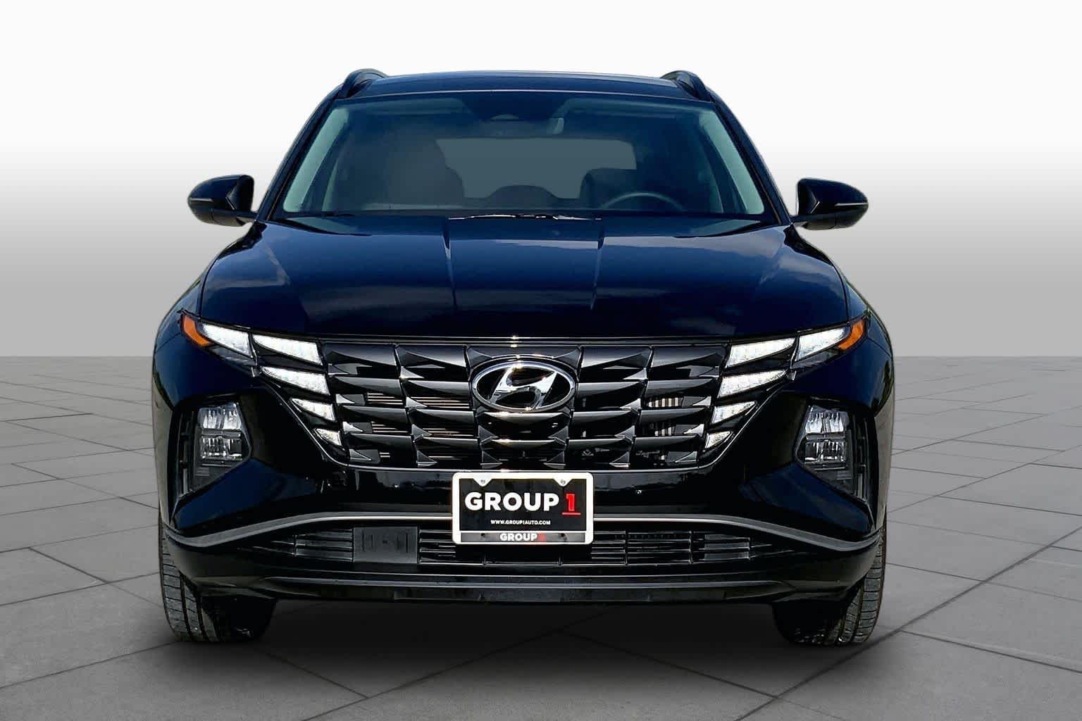 Used 2024 Black Pearl Hyundai SEL Convenience image 4