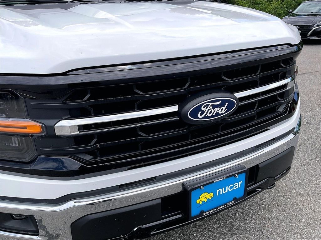 Used 2024 Oxford White Ford XLT image 28