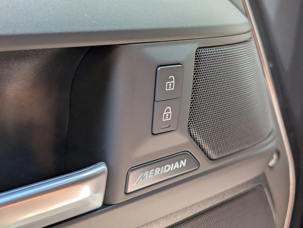 New 2026 Carpathian Grey Land Rover S image 32