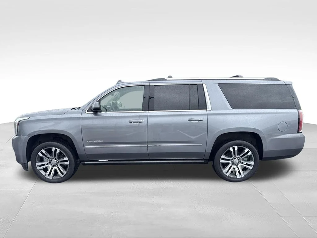 Used 2018 Gray GMC Denali image 6