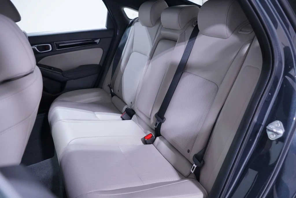Used 2023 Meteorite Gray Metallic Honda Sport Touring image 9