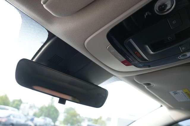 Used 2022 Black Kia EX image 44