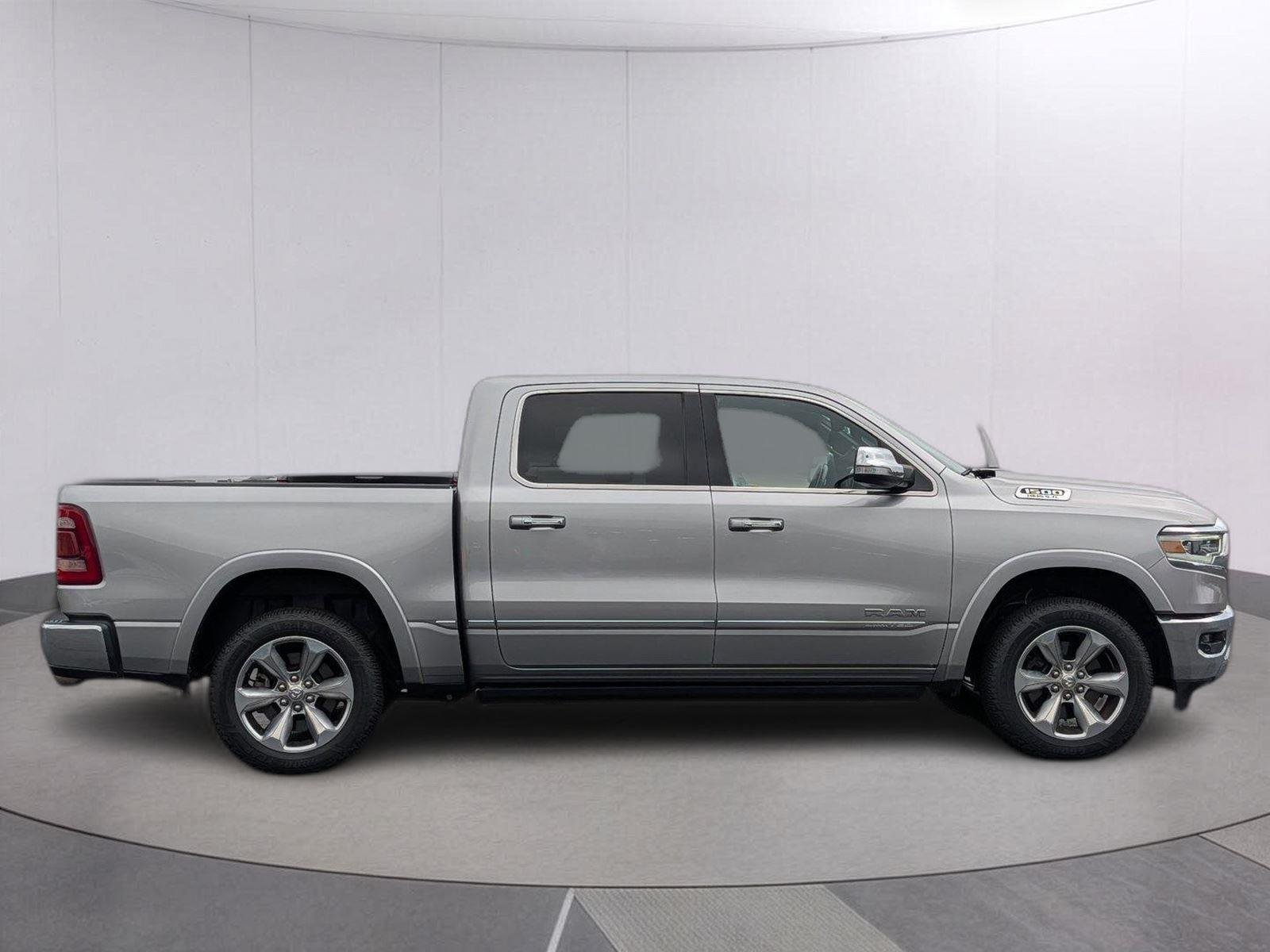 Used 2022 Billet Silver Metallic Clearcoat Ram Limited image 7