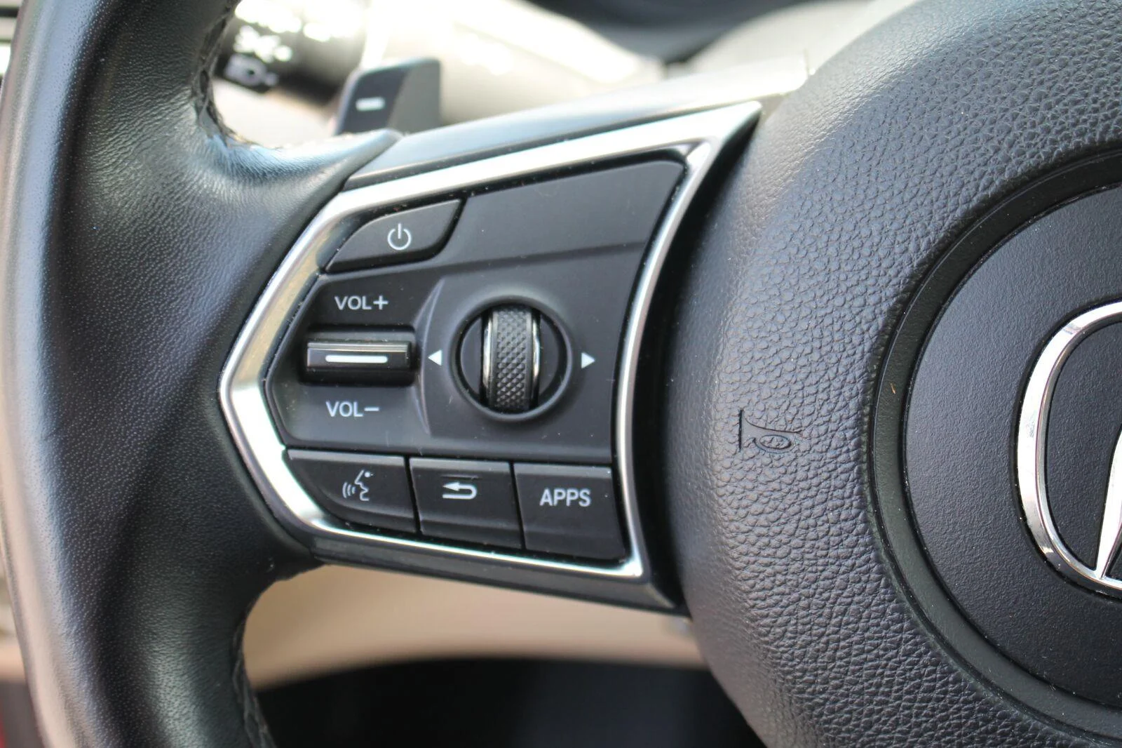Used 2023 Red Acura SH-AWD image 16