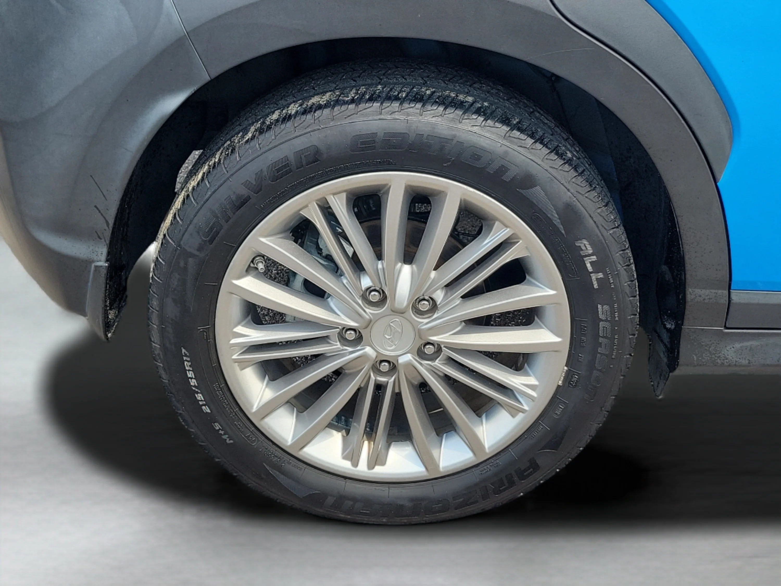 Used 2020 Surf Blue Hyundai SEL image 32
