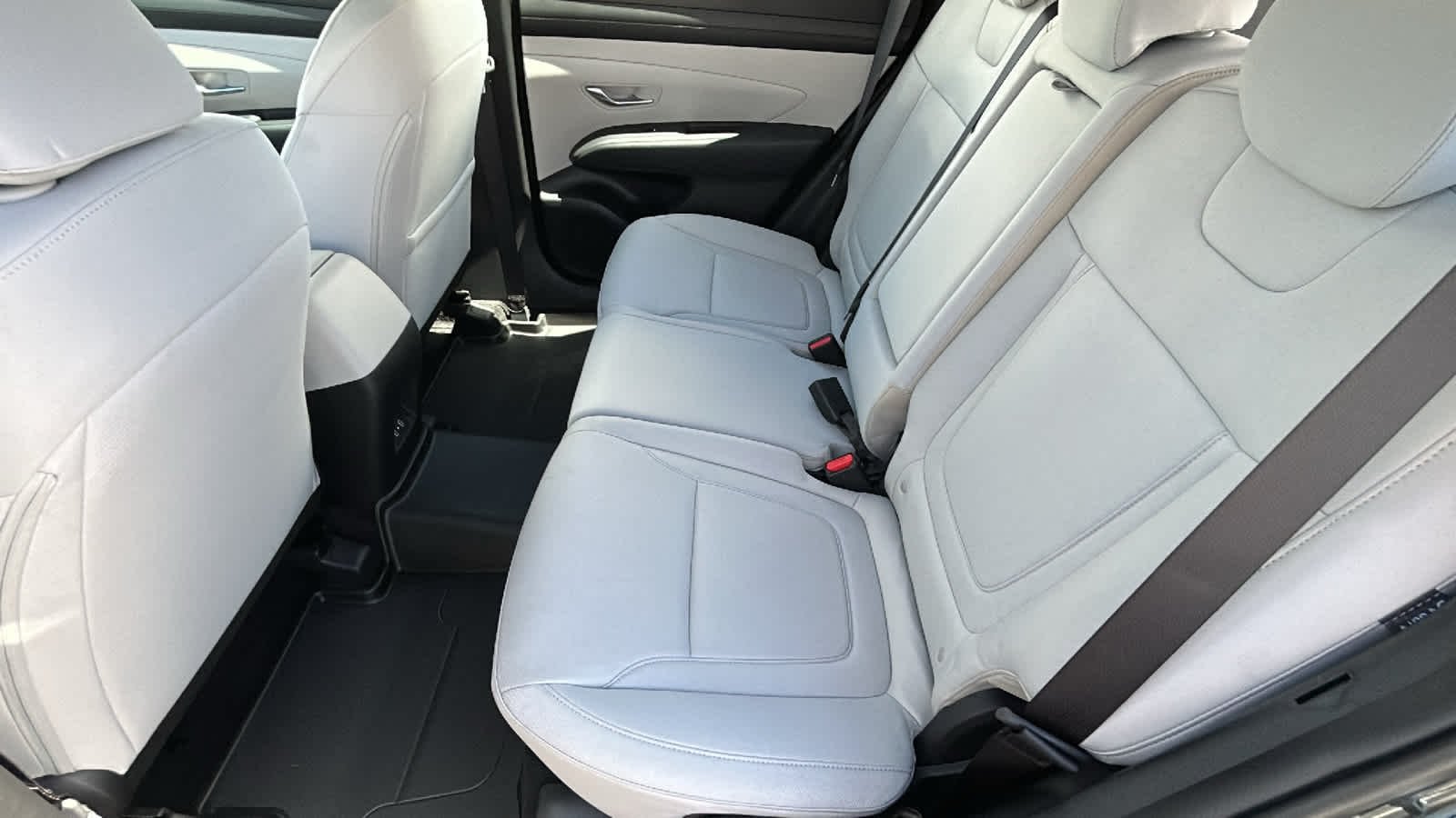 New 2026 Rockwood Green Hyundai SE AWD image 24