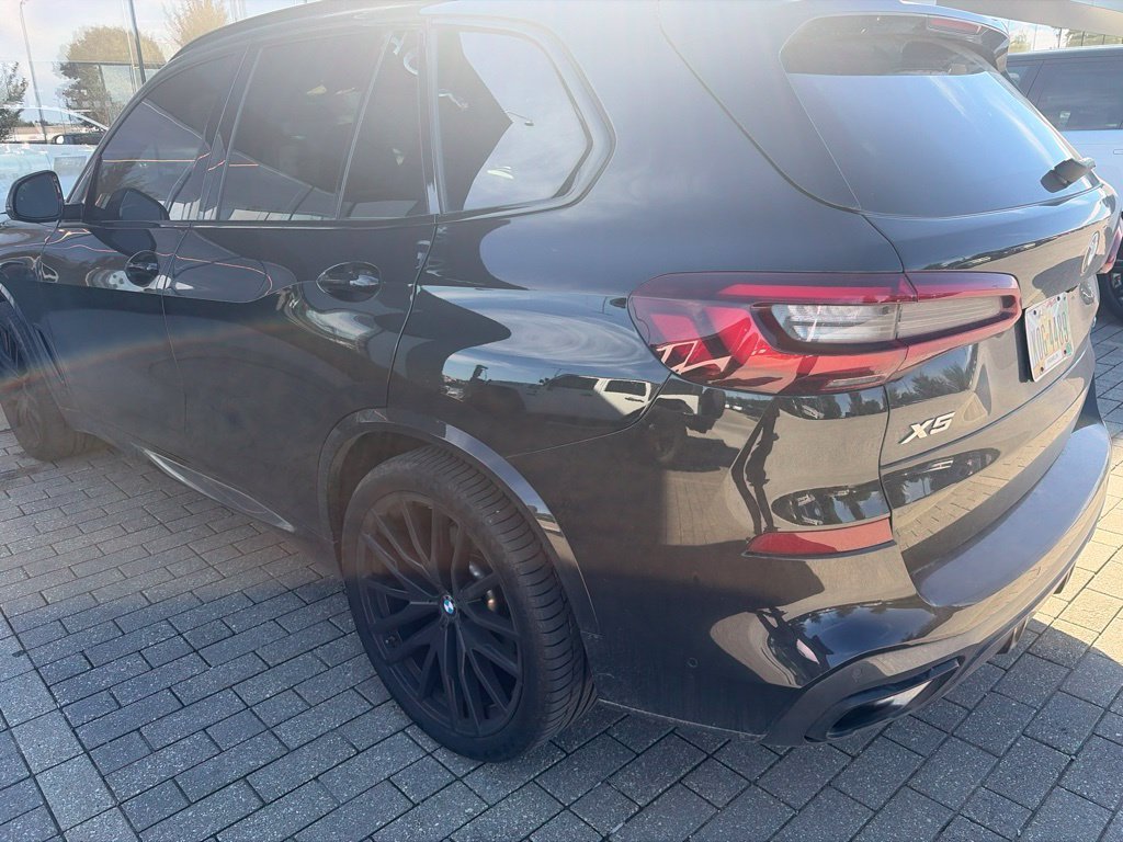 Used 2023 Black Sapphire Metallic BMW xDrive40i image 7