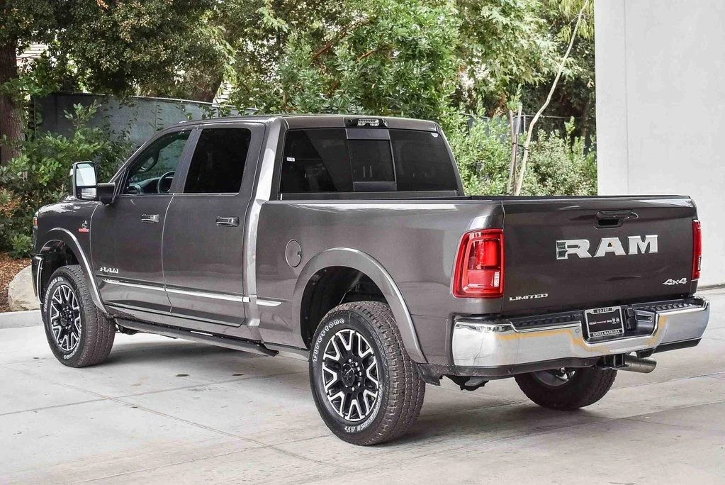New 2026 Granite Crystal Metallic Clearcoat RAM Limited image 4