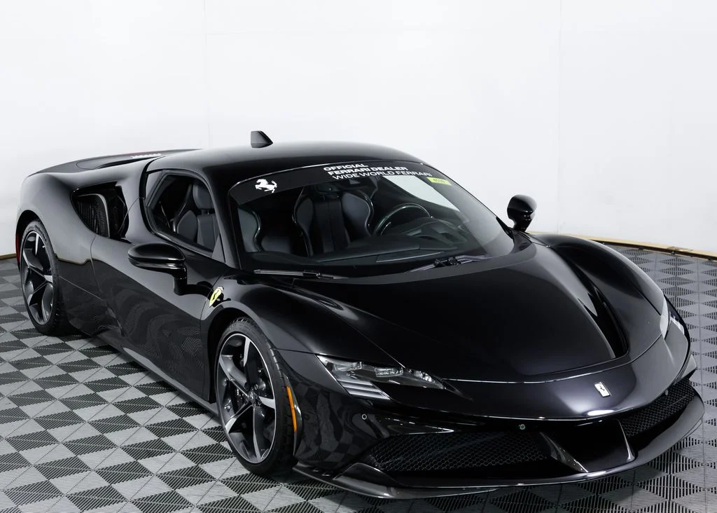 Certified Used 2022 Nero Ferrari Base image 10