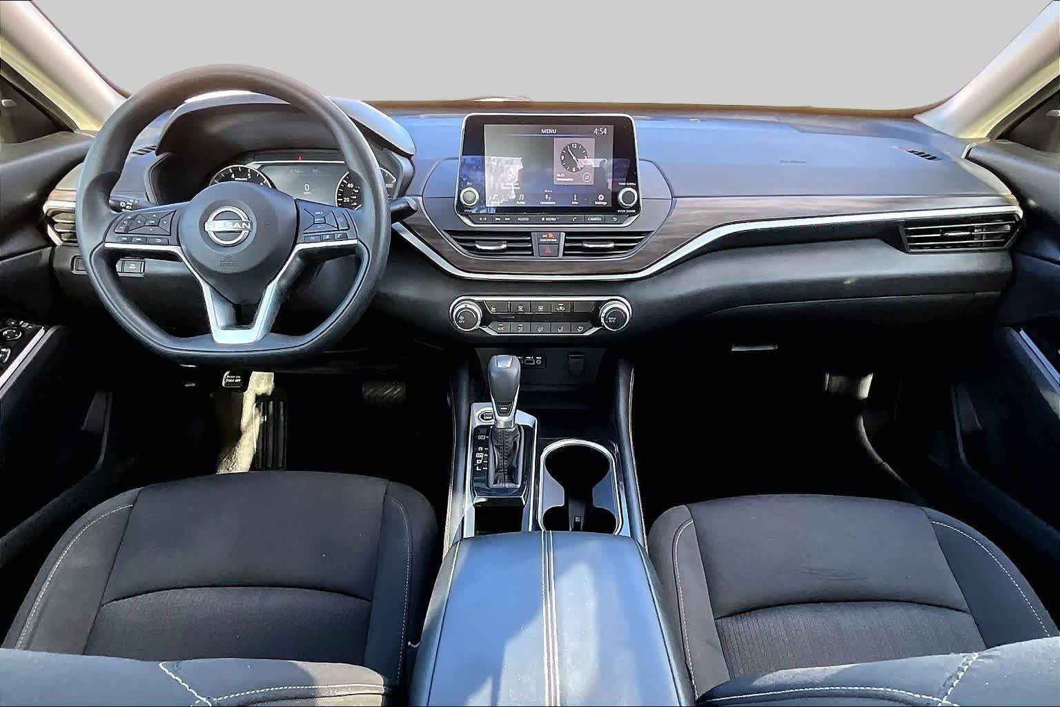 Used 2023 Garnet Pearl Metallic Nissan 2.5 SV image 16