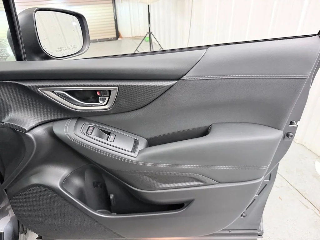 Used 2019 Gray Subaru Premium image 37