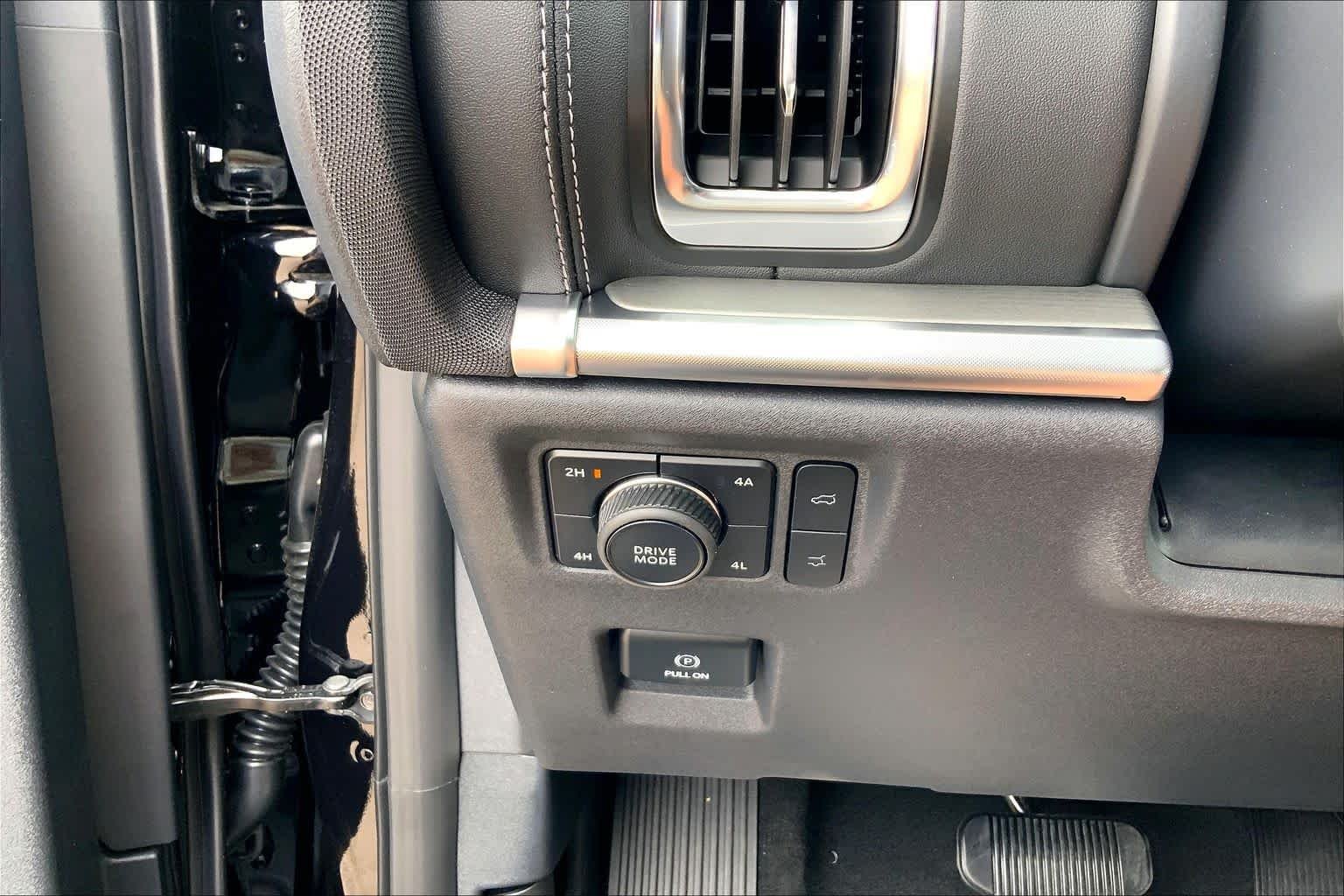 New 2026 Agate Black Metallic Ford Platinum® image 20