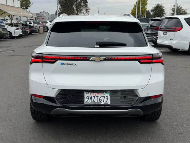 Used 2024 White Chevrolet LT image 7