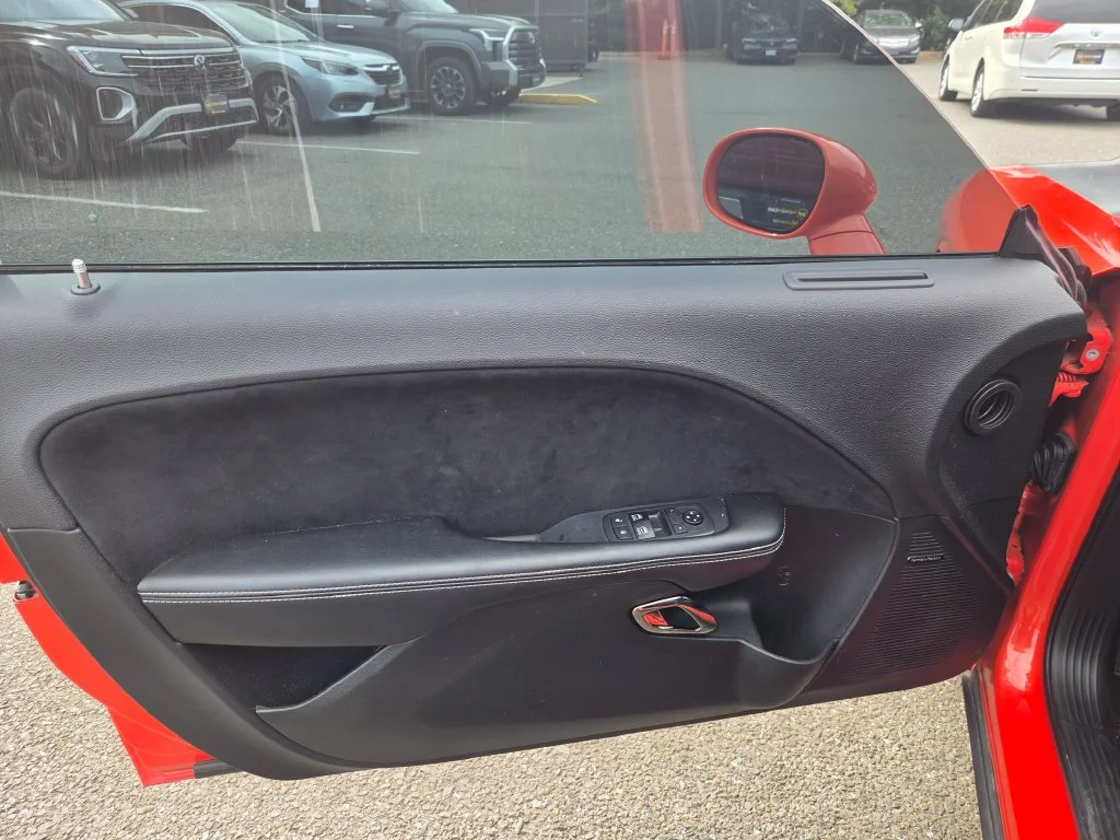 Used 2019 Orange Dodge SRT Hellcat image 9