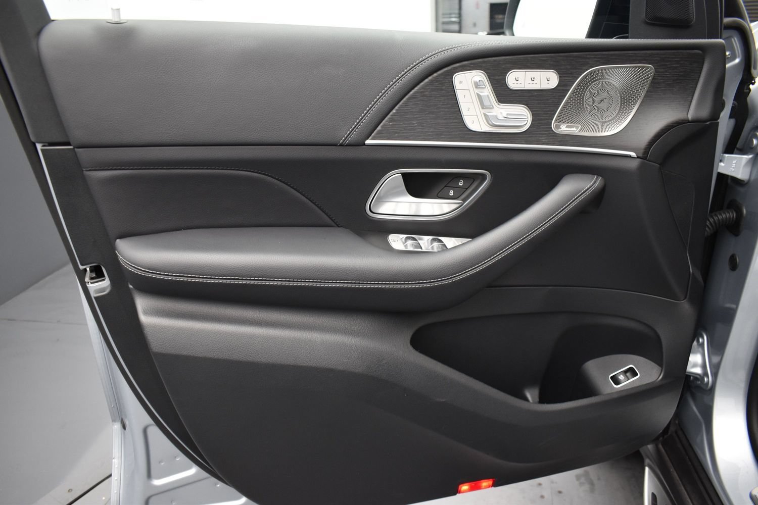 Used 2026 Silver Mercedes-Benz GLE 580 image 5