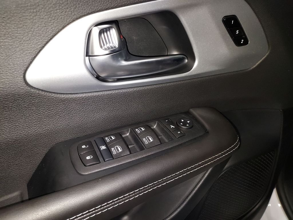 2026 Chrysler Pacifica Limited - Photo 19