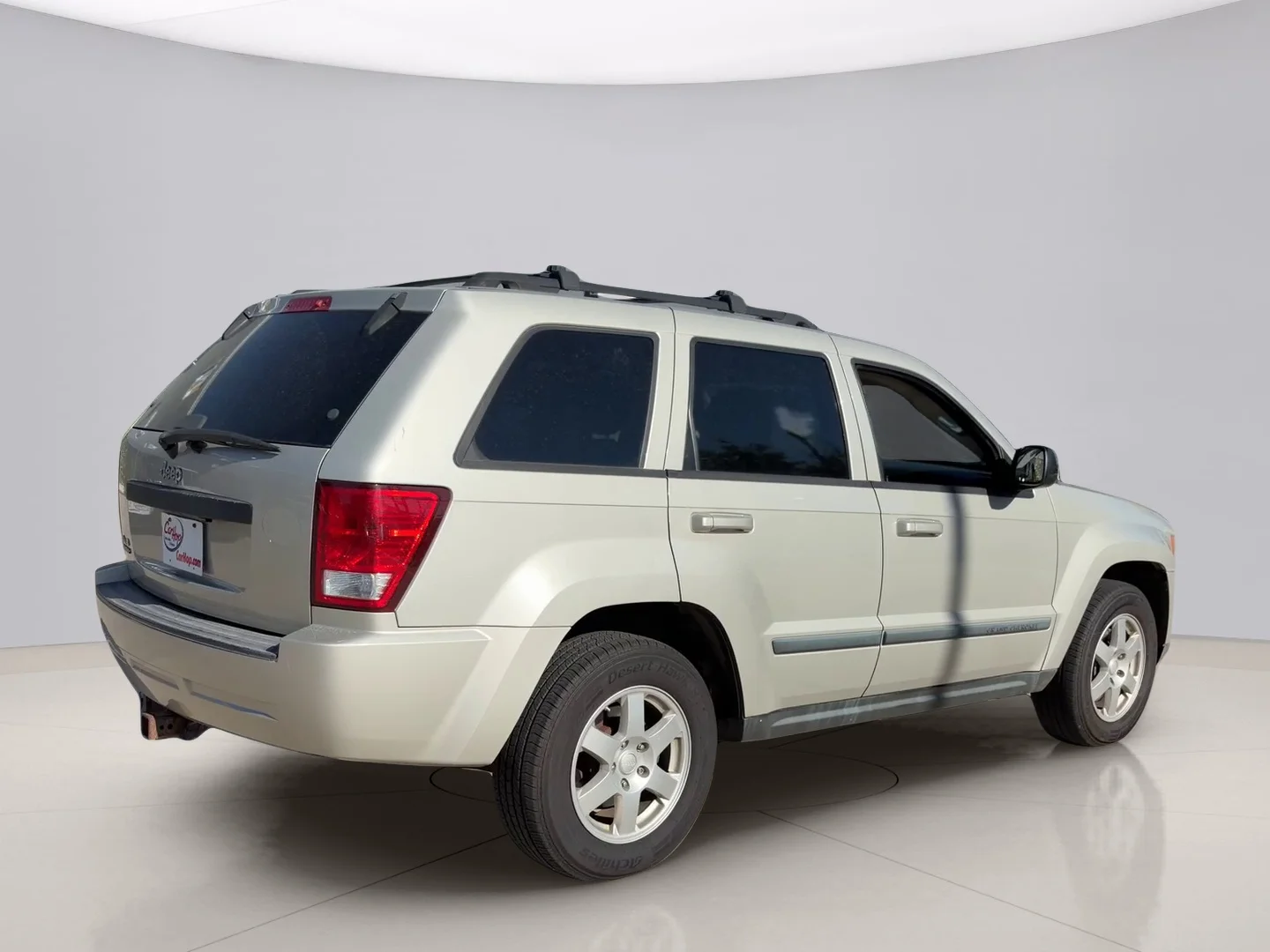 Used 2009 Gray Jeep LAREDO 4WD image 5