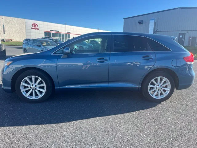 Used 2011 Blue Toyota Base image 4