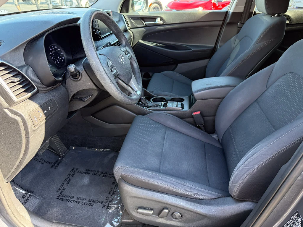 Used 2019  Hyundai Value image 23