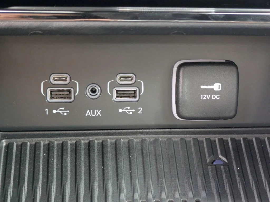 New 2027 High-Gloss Black Paint Jeep  image 25