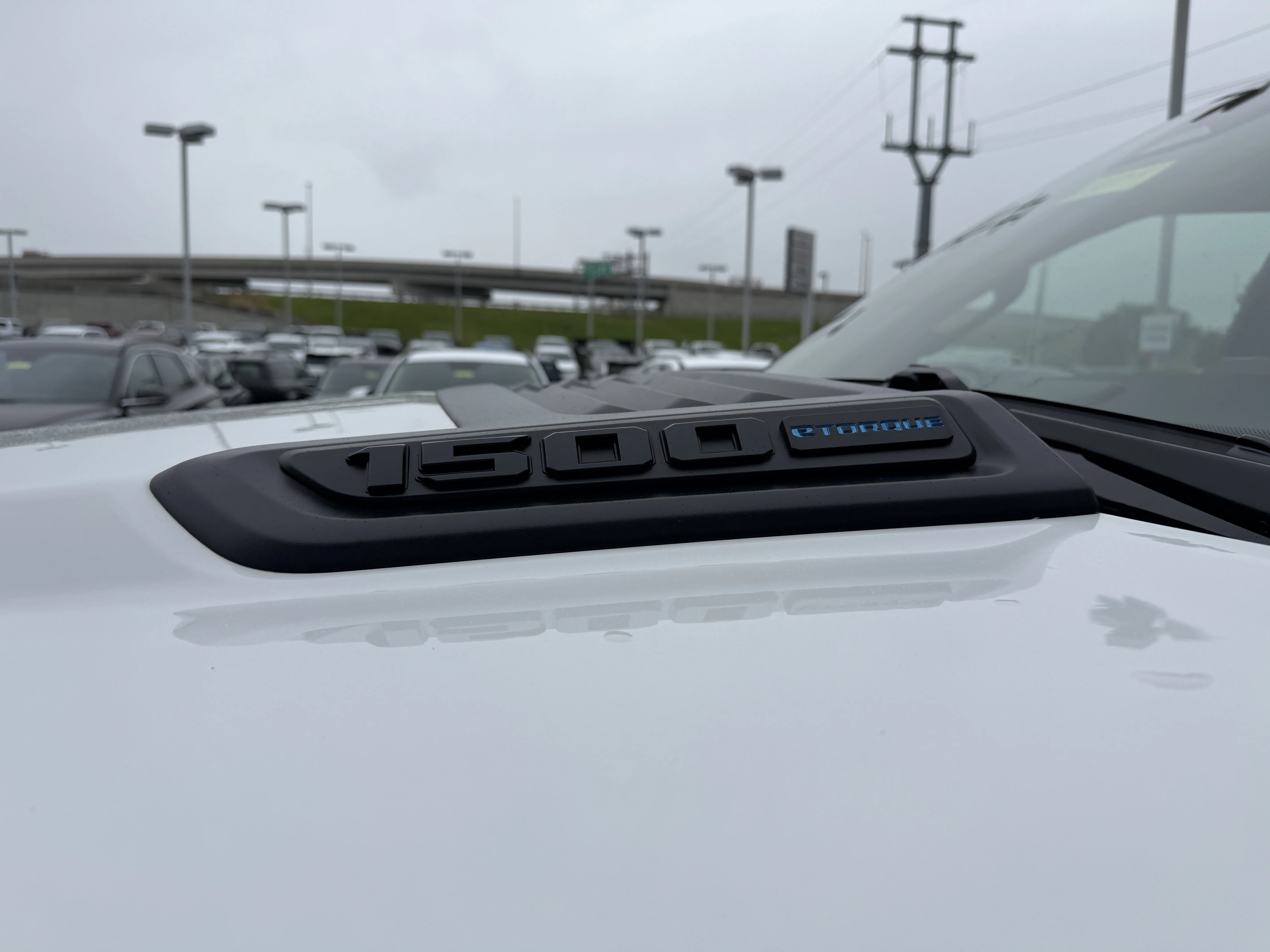 New 2026 Bright White Clear-Coat Exterior Paint RAM Laramie image 19