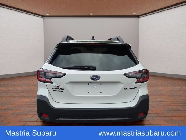Used 2025 Crystal White Pearl Subaru Onyx Edition image 9