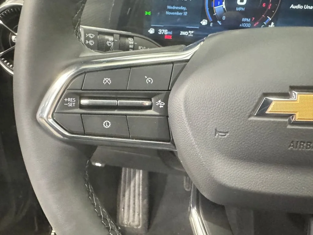 New 2026 Mosaic Black Metallic Chevrolet LT image 17
