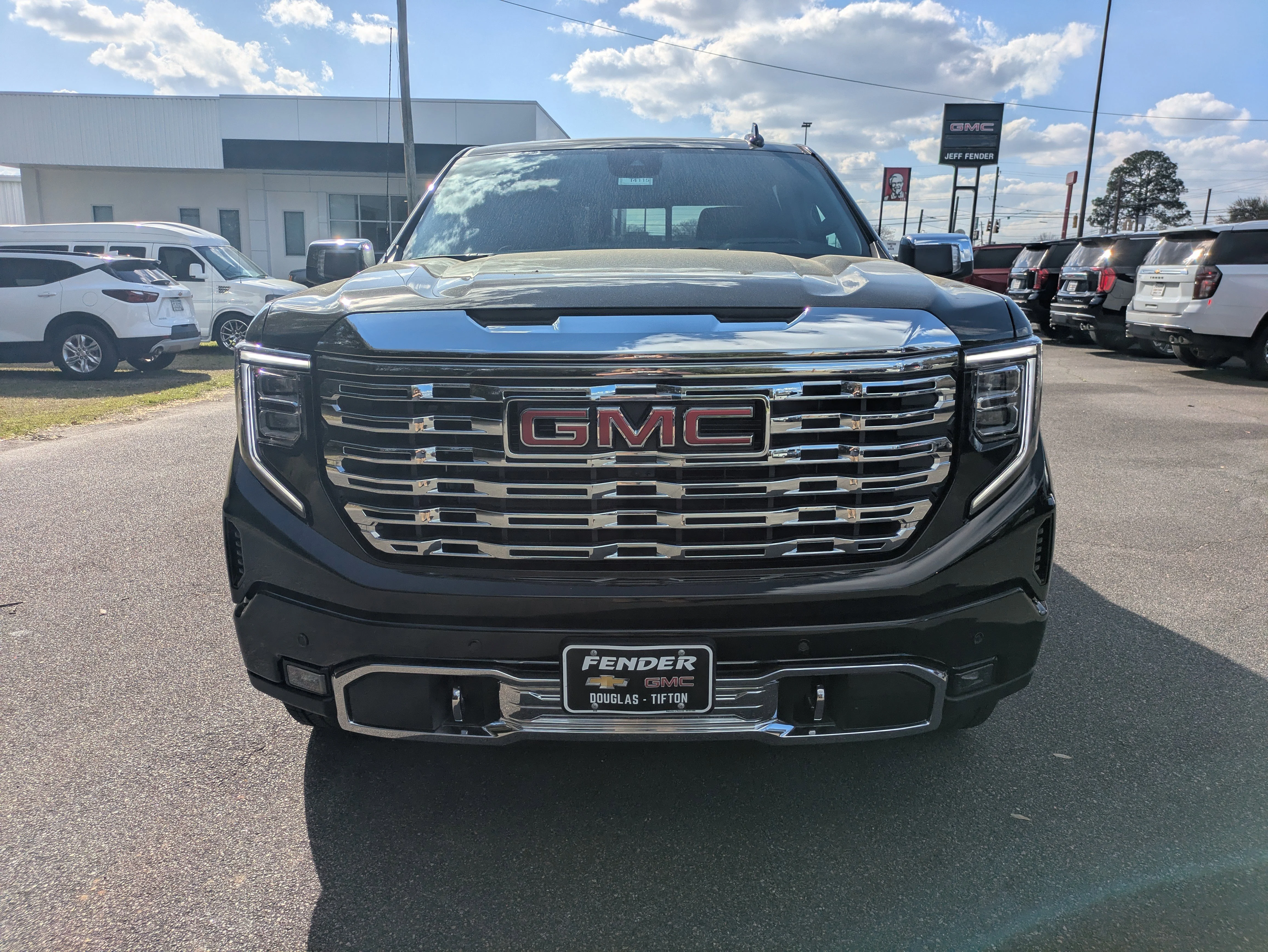 2026 GMC Sierra 1500 Denali - Photo 8
