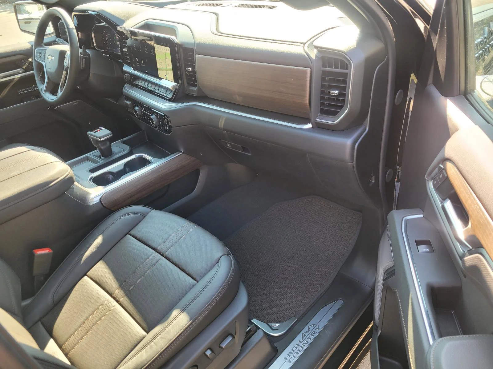 New 2026 Black Chevrolet High Country image 6