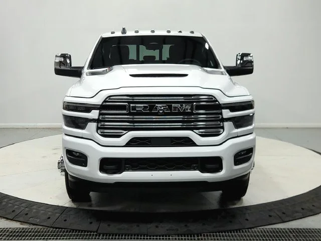 New 2026 Bright White Clear-Coat Exterior Paint RAM Laramie image 3