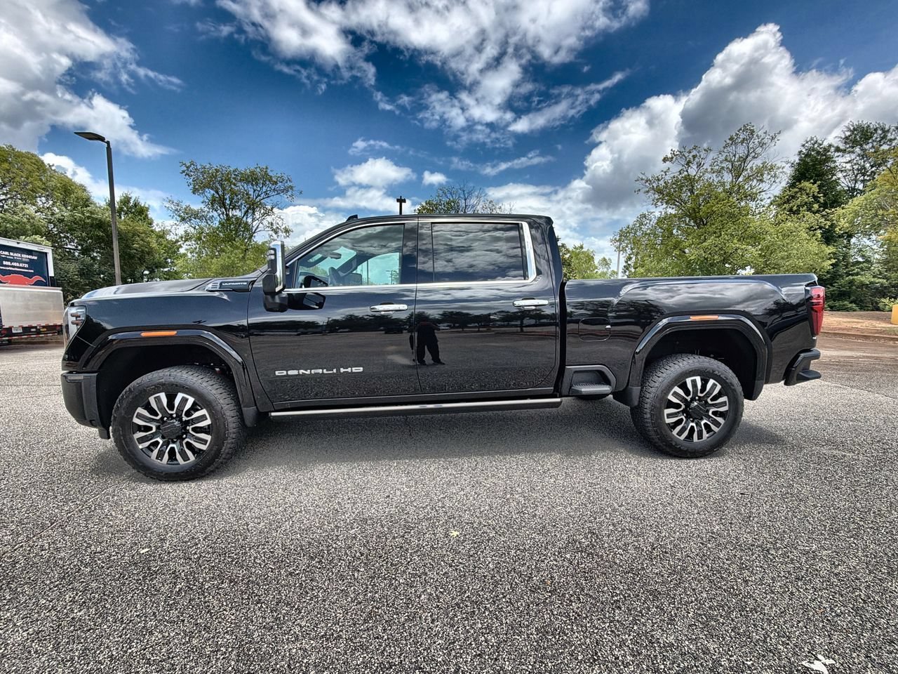 New 2026 Onyx Black GMC Denali Ultimate image 5