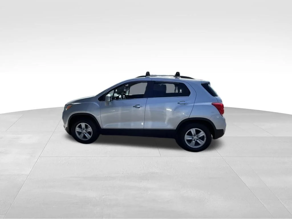 Used 2020 Silver Chevrolet LT image 9