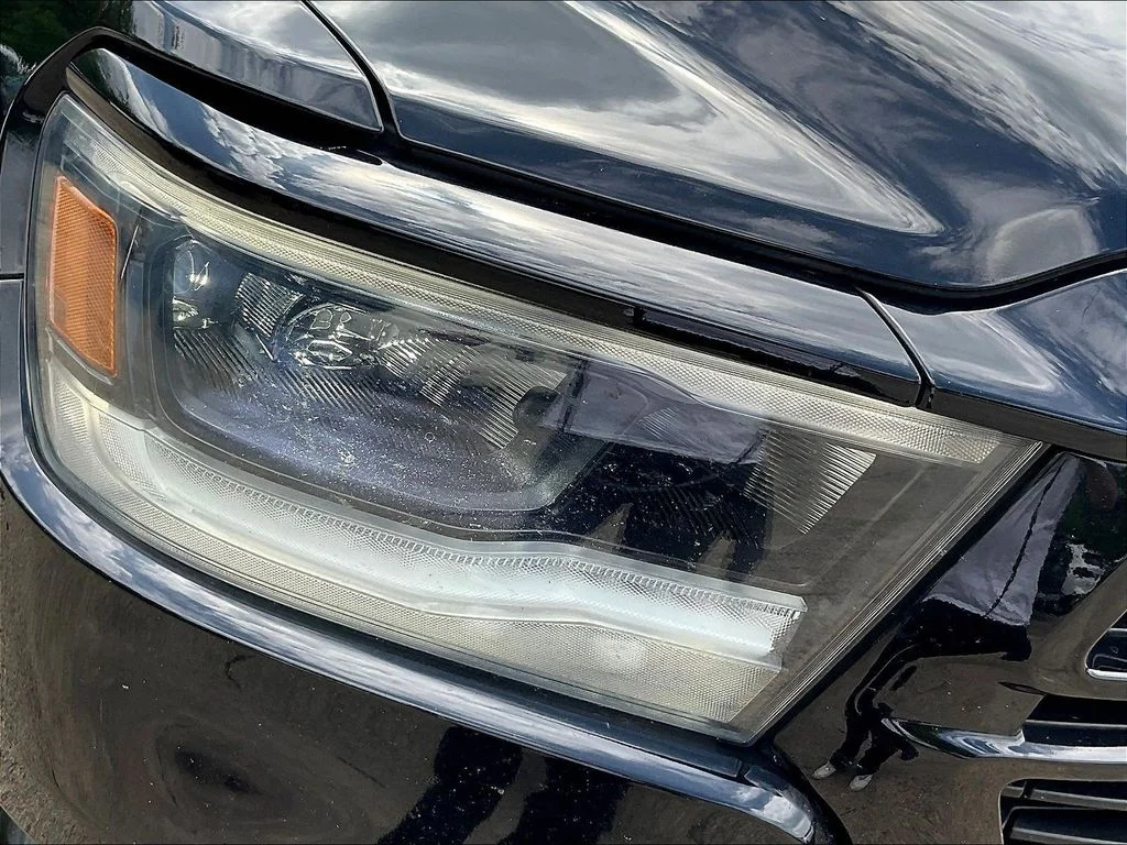 Used 2021 Diamond Black Crystal Pearlcoat Ram  image 32