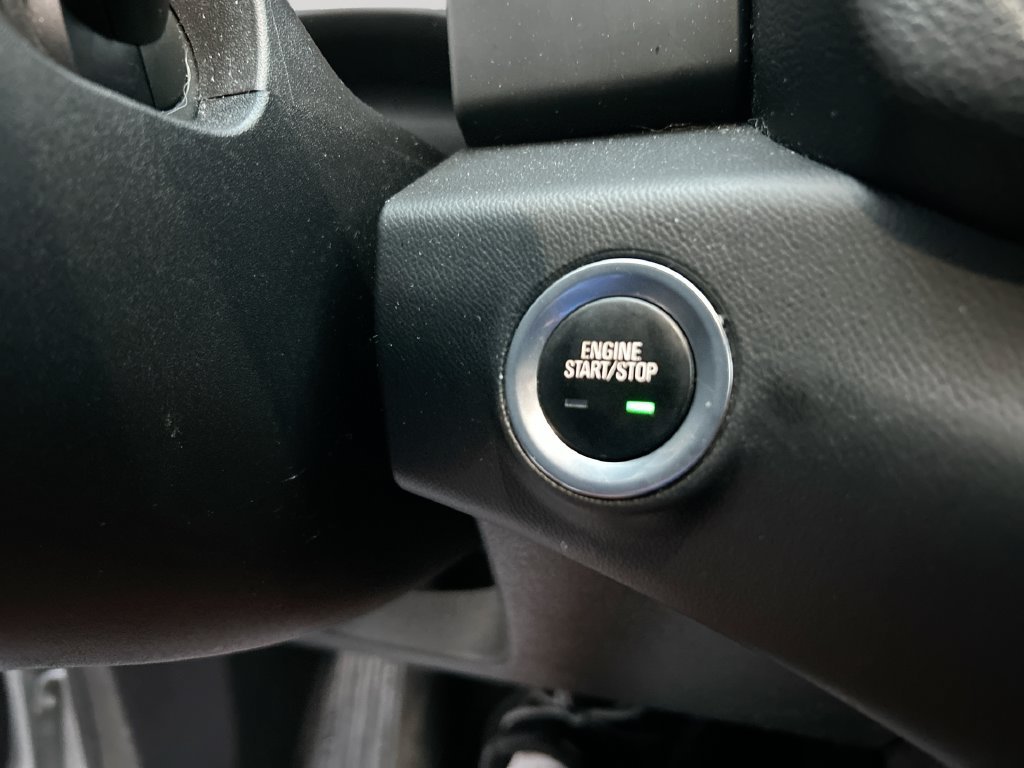 Used 2018 QUICKSILVER METALLIC GMC SLE image 18