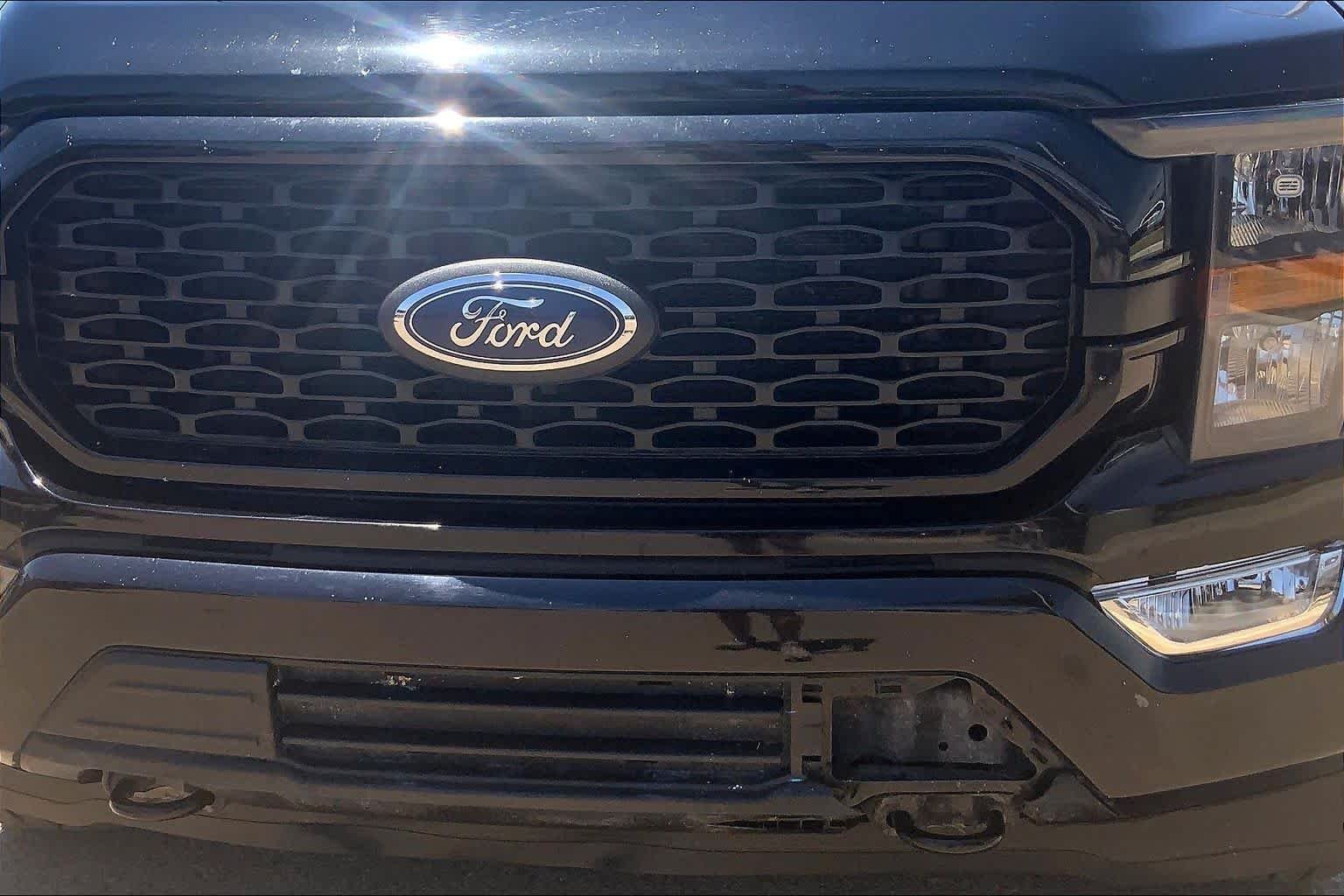 Used 2023 Agate Black Metallic Ford XL image 30