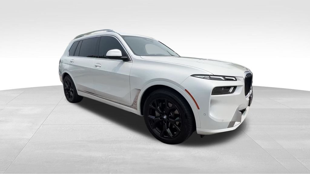 Used 2026 White BMW xDrive40i image 9