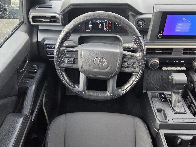 Used 2025 Black TOYOTA SR DOUBLE CAB 5