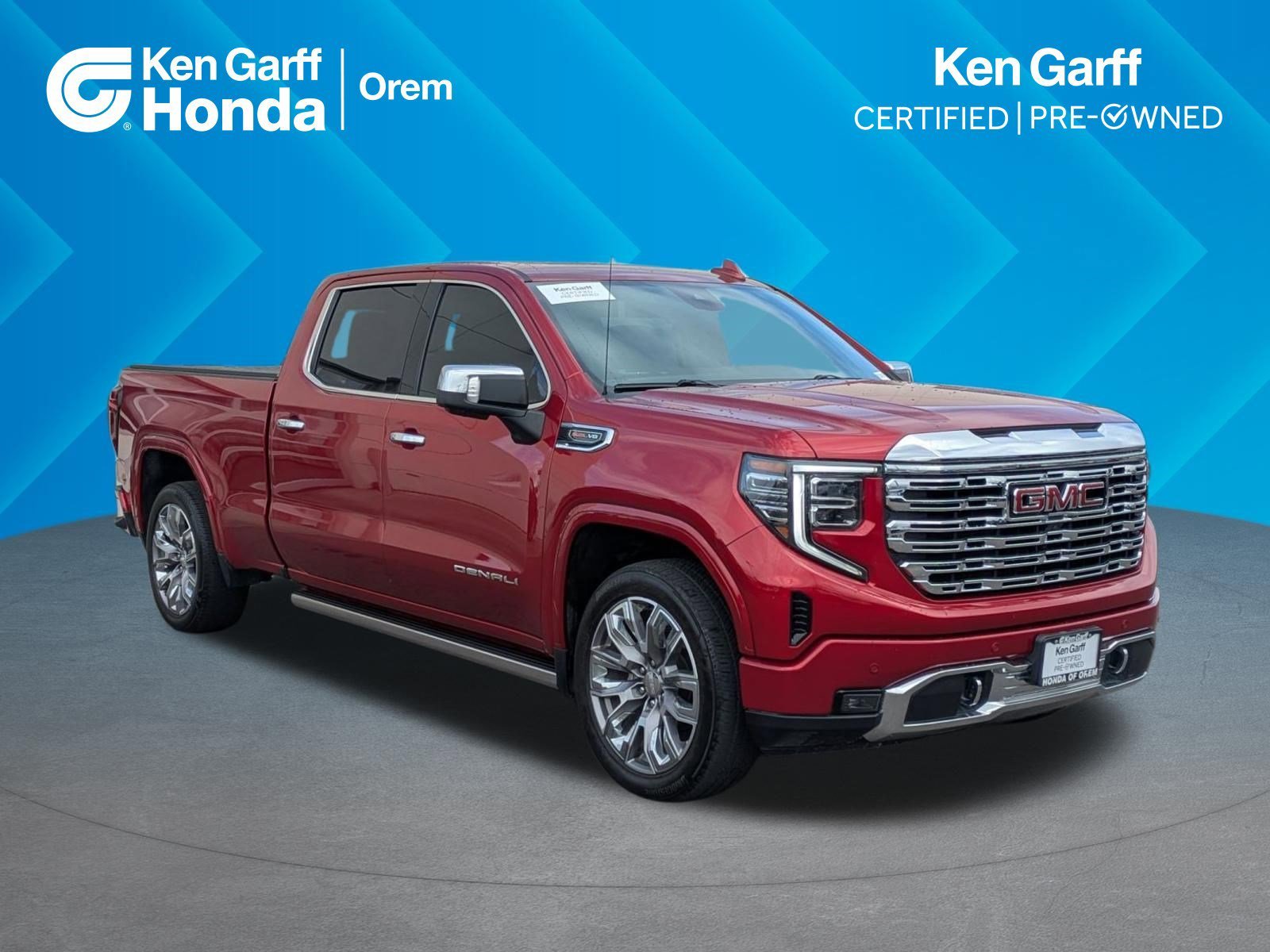 2023 GMC Sierra 4WD Crew Cab Short Box Denali's photo