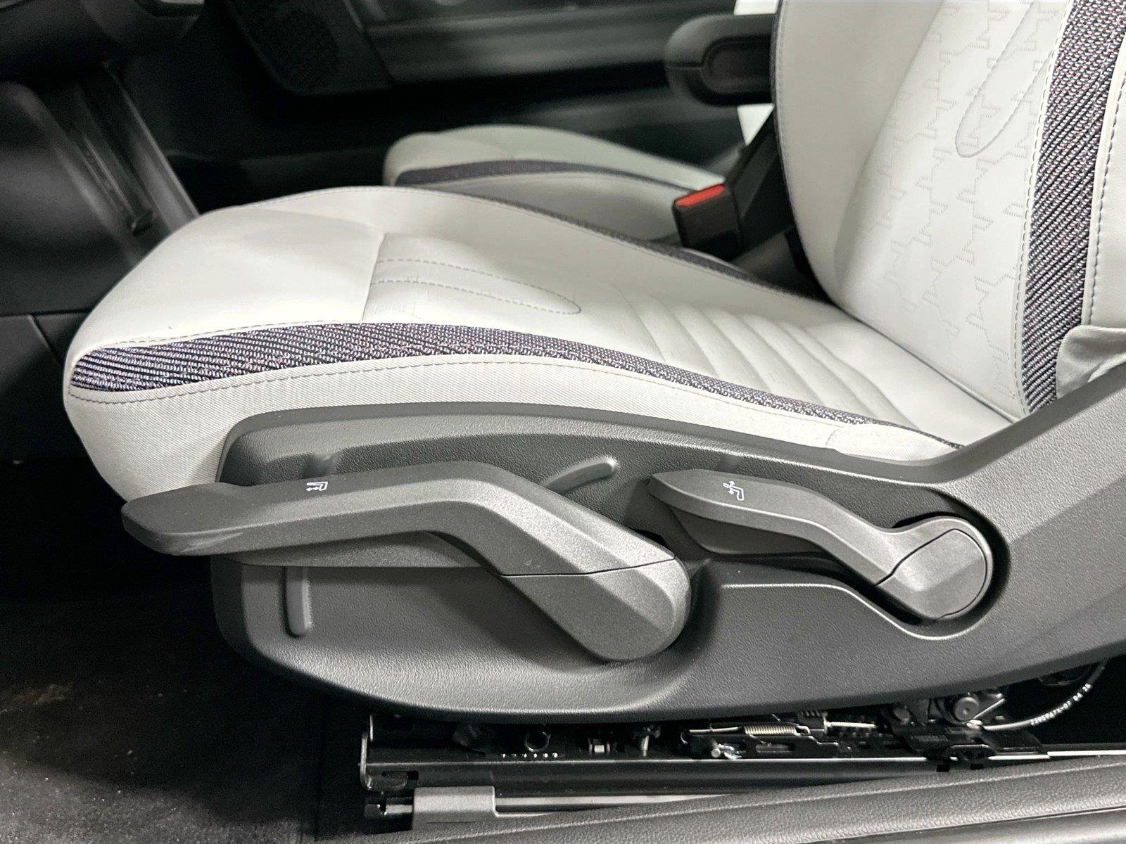Used 2025 Nanuq White Metallic MINI Cooper S image 14