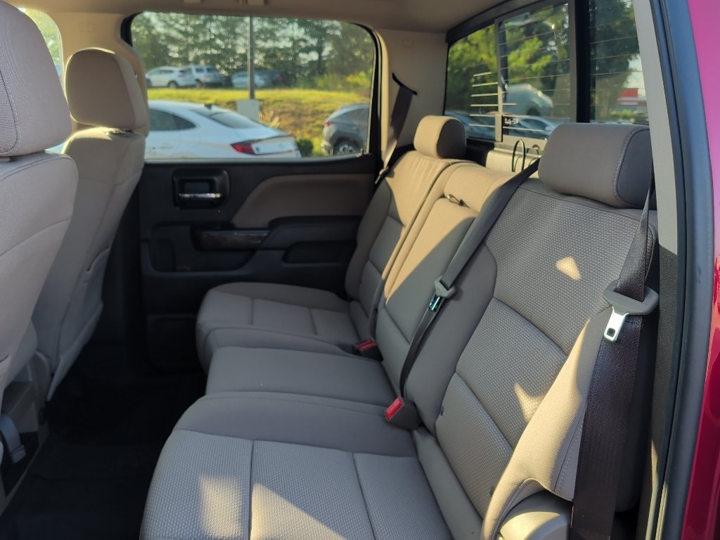 Used 2018 Cajun Red Tintcoat Chevrolet LT image 10
