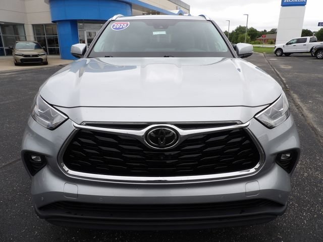 Used 2020 Celestial Silver Metallic Toyota Limited image 2