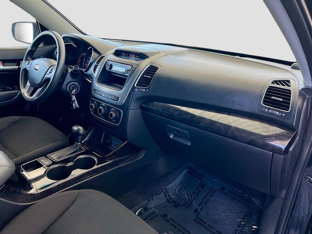 Used 2014 Ebony Black Kia LX image 25