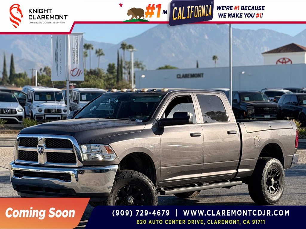 Used 2016 Crystal Metallic Ram Tradesman image 1